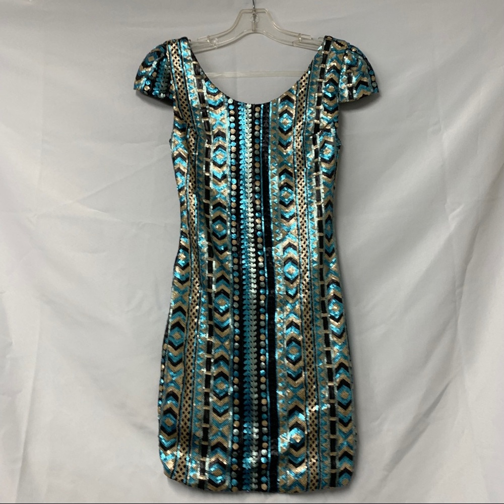 Tobi sequin mini dress prom homecoming party dress v back size 5